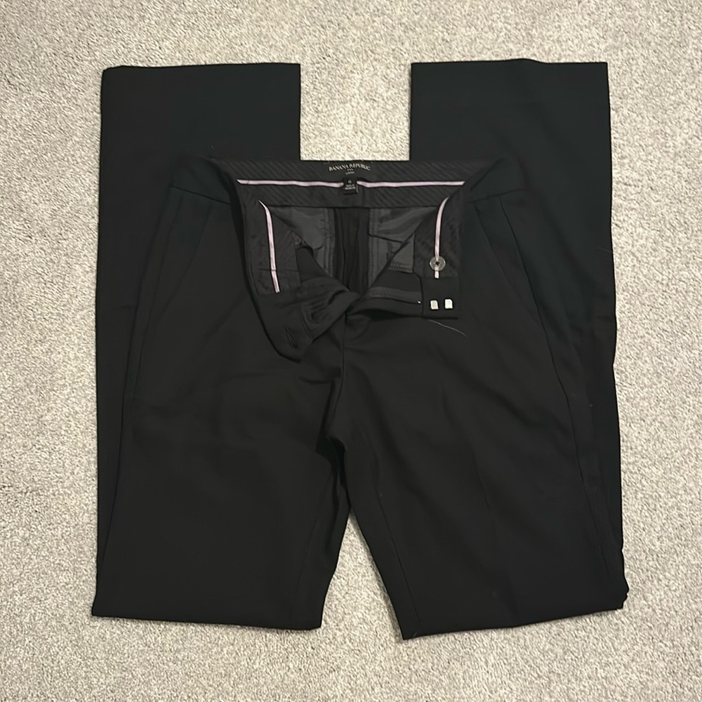 Banana Republic Black Logan dress pants, size 0.